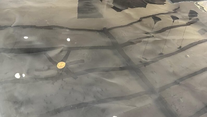 Epoxy vs Polyurethane Garage Floor Coatings: Which Lasts Longer in a Prescott Garage? 1 Full-flake epoxy garage floor with a polyurethane topcoat in a Prescott Arizona garage